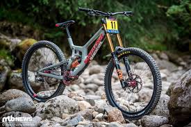 Santa Cruz V10 With Images Downhill Bike Downhill Freeride Bikes