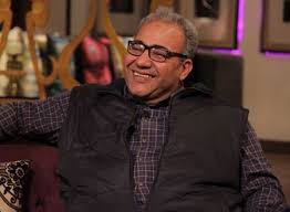 بيومي فؤاد الممثل المصري، تاريخ ميلاده وعمره وبرجه الفلكي، اسمه بالكامل، ديانته وهل هو مسلم أم مسيحي، سبب شهرته دور الدكتور ربيع في مسلسل الكبير مع الفنان أحمد مكي ، أشهر من شاركه أعماله من فنانين، محمد ثروت، محمد سلام. Ø¨ÙŠÙˆÙ…ÙŠ ÙØ¤Ø§Ø¯ ÙŠØ¸Ù‡Ø± Ù…Ø¹ Ø£ÙˆÙ„Ø§Ø¯Ù‡ Ø§Ù„Ø«Ù„Ø§Ø«Ø© ÙÙŠ Ø­ÙÙ„ Ø¥ÙØ·Ø§Ø± ØµÙˆØ±