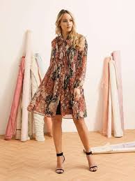 Manica lunga e tasche ai fianchi. Collezione Abbigliamento Elena Miro Primavera Estate 2018 Foto Stylosophy