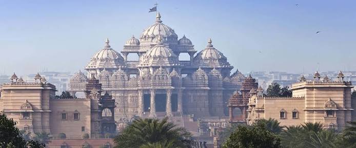 Amritsar to Ghaziabad Taxi Service