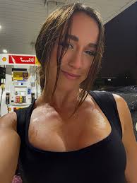 desiree (@desireemcmahon) • Instagram photos and videos