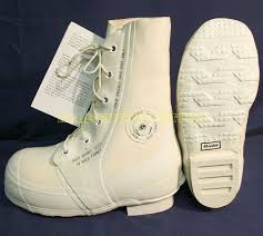 Details About Bata White Mickey Mouse Bunny Boots 30