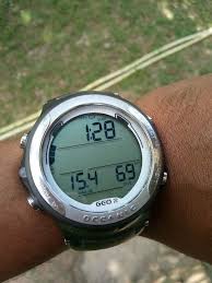 Whether it's your first dive computer watch you're buying or your fifth, buying a dive computer is a tricky ordeal.this guide will help you on the way. Dive Watches Vs Dive Computers Which One Should You Choose For Your Diving Adventures Steemit