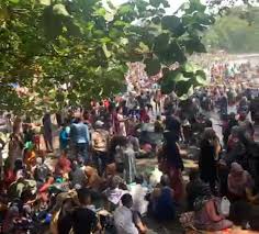 Keindahan garis laut yang memanjang dari timur ke barat menjadi keindahan yang khas. Rherfhmuc7heim