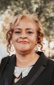 Tracey Pryor's Instagram, Twitter & Facebook