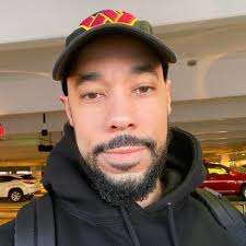 How would Sub-Zero fare in a survival mode against other characters?