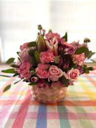 With mother's day around the corner and the coronavirus pandemic still crippling the country, one question many are asking is, is it safe to send mom flowers on other professionals say to go with a florist you trust and have mom wash her hands once she touches her flowers for mother's day. Mother S Day Flowers Las Vegas Nv An Elegant Surprise