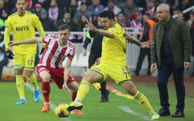 Dakikada aatıf'ın golüyle öne geçti. Sivasspor Fenerbahce Maci Golleri Ve Genis Ozeti Internet Haber