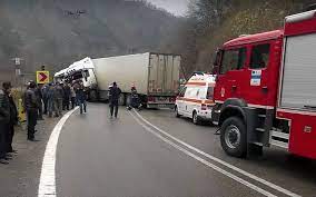 1 source for hot moms, cougars, grannies, gilf, milfs and more. Grav Accident Pe Valea Oltului O PersoanÄƒ A Murit O Alta Este Grav RÄƒnitÄƒ