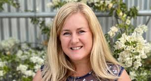 Mum writing eulogies and a miner organising photos: 'Obscure' side hustles  netting $4k/month