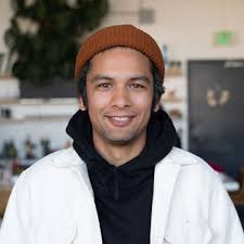 What time to start Kalalau trail hike?