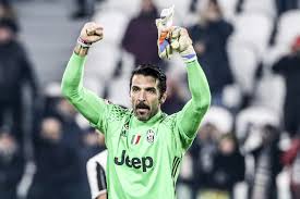 Check spelling or type a new query. Welttorhuter 2017 Gigi Buffon Lasst Manuel Neuer Und Keylor Navas Weit Hinter Sich