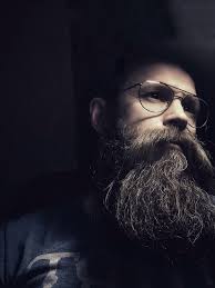 Vona að auglýsing sé í lagi hérna en ég bjó til stand fyrir sköfurnar mínar  og blöðin sem þeim fylgja. Datt svo í hug að fleiri myndu kannski hafa  áhuga. í bakkanum