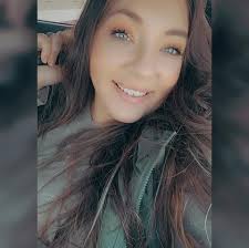 Becky Radabaugh (@beckylea.hotmama) • Facebook