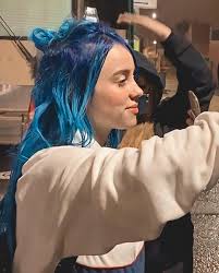 Brazilian hair products for curly hair. Alanis The Brazilian On Instagram Oh How I Miss The Blue Hair Brb I M Gonna Cry Billie Blue Hair Billie Eilish