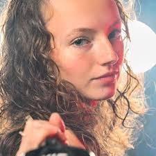 Lilian Garrett's Instagram, Twitter & Facebook