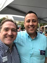 Robert Wu (@MrRobWu)