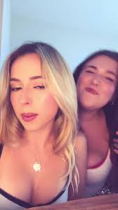 Eve Simone (@breadball777)