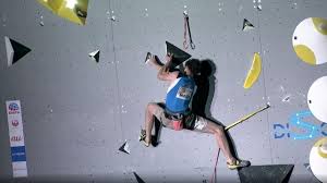 In the interview, adam ondra also talks about the fact that he had to cut back on rock climbing significantly during two years of preparation for the olympics. Wm Im Sportklettern Adam Ondra Schnappt Sich Wm Gold Im Lead Sportklettern Video Eurosport