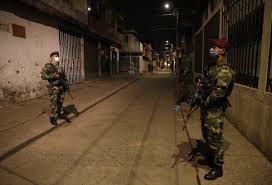 El de colombia tiene 445.000 hombres, más 185.000 en reservas, para un total de 630.000. Un Ejercito De Agresores Camuflados The New York Times