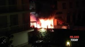 Mai vista una cosa così, ora rischio crolli Incendi