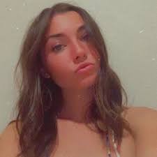 Mackenzie Gallant's Instagram, Twitter & Facebook