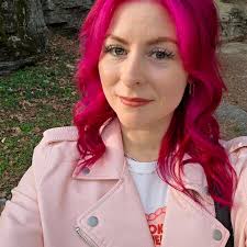 Harry Potter' Fans Are Pointing Out Some Hippogriff-Shaped Plot Holes About  Hogwarts ---->