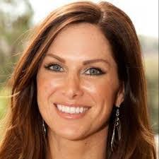 Carolyn Staples's Instagram, Twitter & Facebook