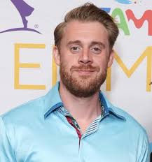 My Dad the Bounty Hunter" For the Throne (TV Episode 2023)