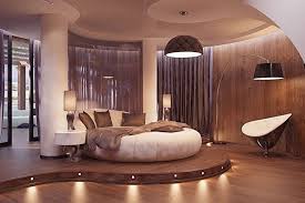 Può essere imbottito e rivestito in pelle, ecopelle o tessuto, oppure in legno, con testiera minimale oppure. Letto Rotondo Nella Camera Da Letto 80 Foto Viste Idee Per Gli Interni