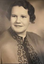 Mary Hanton's Instagram, Twitter & Facebook