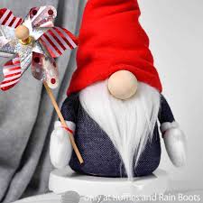 The bristol fourth of july parade was first held in 1785 and is still being held each year today. Make This July 4th Gnome In Minutes With This Patriotic Gnome Pattern