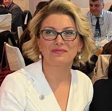 Asu Kaya Gedik KİMDİR?