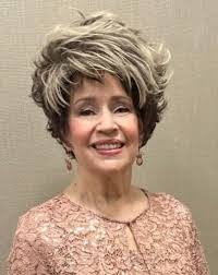 Janet Will's Instagram, Twitter & Facebook