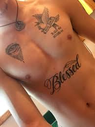 pin de michael inman em tattoo idea tatuagem barriga tatuagem cruz no pescoco tatuagem super mario