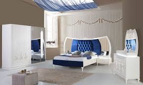 2021 yatak odalarını uygun fiyat ve ücretsiz kargo fırsatı ile sitemizde bulabilirsiniz. Ozel Tasarim Karyola Basucu Ve Zarif Yapisi Ile Verola Yatak Odasi Tarz Mobilya Da Tarz Mobilya Evinizin Yeni Tarzi Bed Design How To Dress A Bed Girl Room