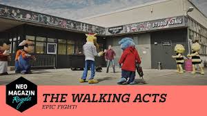 Royale studios is a digital agency based in guatemala city that designs and develops brands, websites and apps. Epic Fight The Walking Acts Neo Magazin Royale Mit Jan Bohmermann Zdfneo Youtube