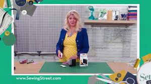 What is the correct way to sharpen scissors? Fiskars Scissor Sharpener Youtube