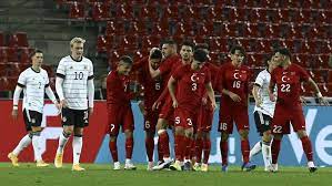Rejoignez netbet et profitez d'une offre de bienvenue exceptionnelle. Football Amical L Allemagne Et La Turquie Se Quittent Sur Un Nul Spectaculaire 3 3