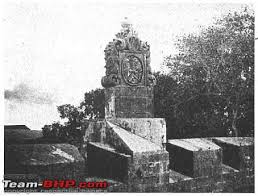 History: The Bombay Castle / Fort area ...