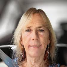 Sharing Experiences of Past Relationships and Lessons Learned