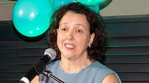 Teal MP Monique Ryan's husband Peter Jordan apologises for taking down  Liberal candidate Amelia Hamer's sign