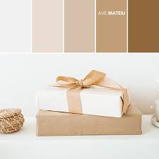 Green is the color of nature, growth and serenity. Minimalist Gift Presents Color Palette 380 Ave Mateiu