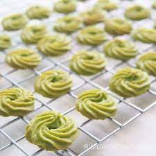 Pandan Butter Cookies Butter Cookies Cookies Pandan Cookies Chinese New Year Cookies Butter Cookies Butter Cookies Recipe Chinese Almond Cookies