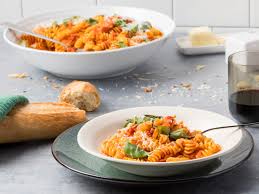 You have earned {{app.voicepoint}} points try again. Food Network Kitchen Class Of The Day Spicy Weeknight Marinara With Alex Guarnaschelli Once You Make Alex S Bold Marinara Sauce You Ll Never Turn To The Jarred Option Again Watch Her