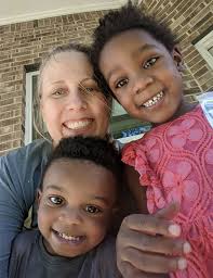 We Always Dreamed Of Having A Large Family”: Parents Of Three Adopt 5  Siblings Who Were Separated In Foster Care