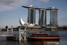 Singapura memiliki hubungan baik dengan inggris dengan ikatan di lima power defence arrangements (fpda) bersama dengan malaysia, australia dan selandia sebaliknya, singapura diwakili oleh apa yang dikenal sebagai kantor perdagangan singapura di taipei di taiwan. Inggris Tandatangani Kesepakatan Perdagangan Bebas Dengan Singapura Antara News