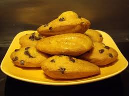Madeleines Moelleuses Aux Pepites De Chocolat Recette Recette Madeleine Moelleuse Recette Madeleine Madeleine Moelleuse