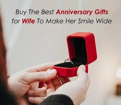 A love message shortbread cookies. 11 Best Anniversary Gifts For Wife To Make Her Feel Loved