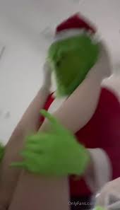 Tayler Hills Cute baby Getting Fucked Hard by Grinch Onlyfans Video |  Thothub.